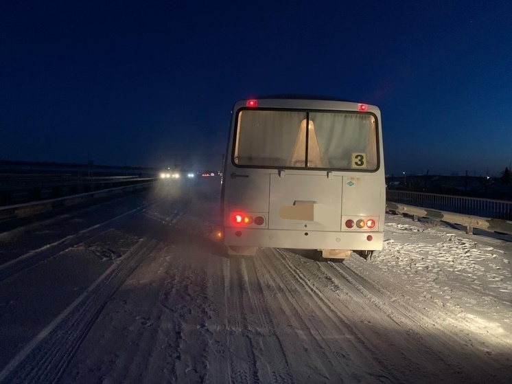 Челябинские следователи начали проверку ДТП с участием автобуса с 10-пассажирами