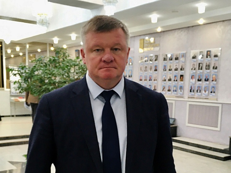 У спикера Саратовской областной думы Михаила Исаева появились двойники