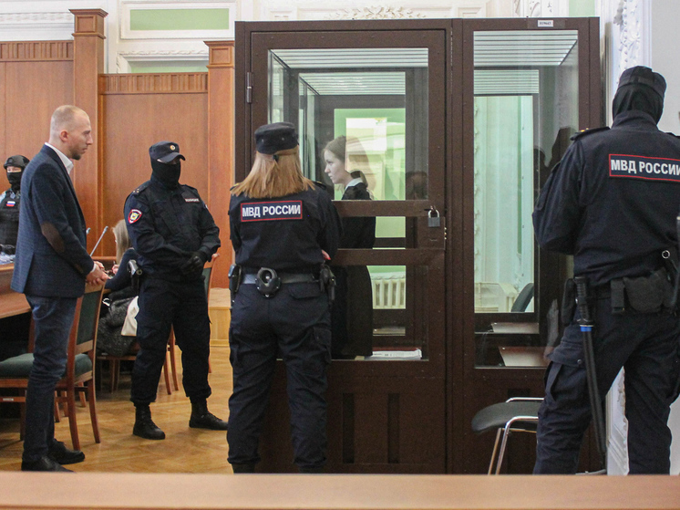Суд в Петербурге продлил арест обвиняемой в теракте Треповой* на полгода