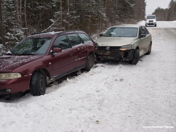 Подросток пострадал в аварии на трассе Карелии