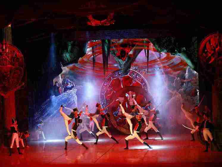 Масштабный балет-эпопею «Война и мир» покажут в Петербурге