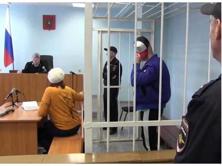 В Омске взяли под стражу грабителей, напавших на ювелирный магазин