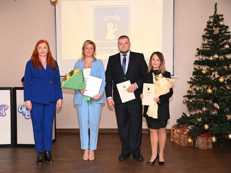 Игорь Морарь вручил благодарственные письма работникам «Мурманоблгаза»