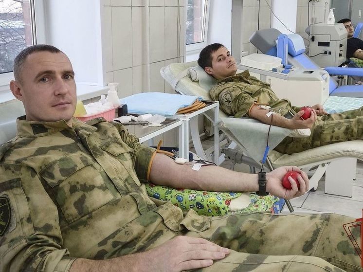 Хакасские росгвардейцы стали донорами крови