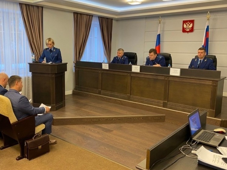 Новгородская прокуратура выявила 523 нарушения в сфере обращения с отходами