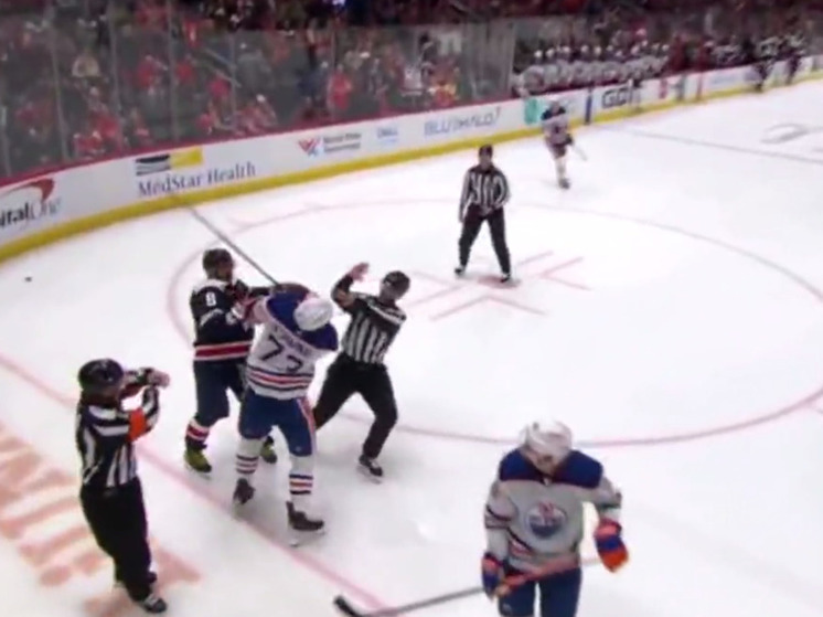 Овечкин ударил по лицу канадского хоккеиста