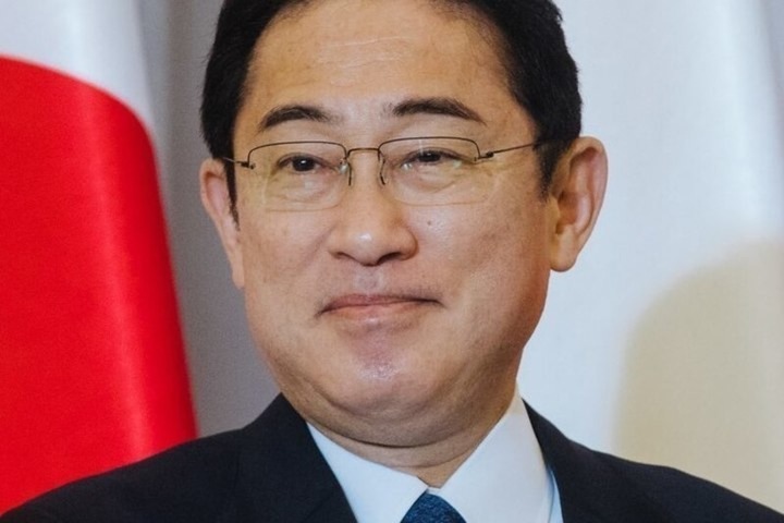 Media: Japanese Prime Minister left his residence “for unexplained reasons”