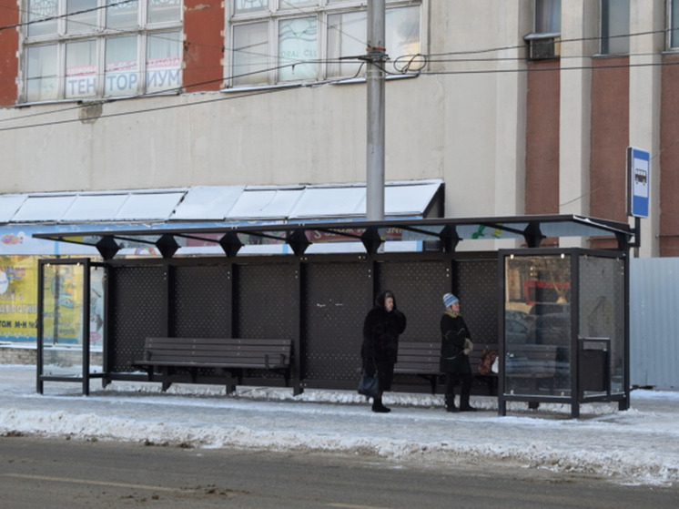 В Иванове в этом году отремонтировали 23 остановочных павильона