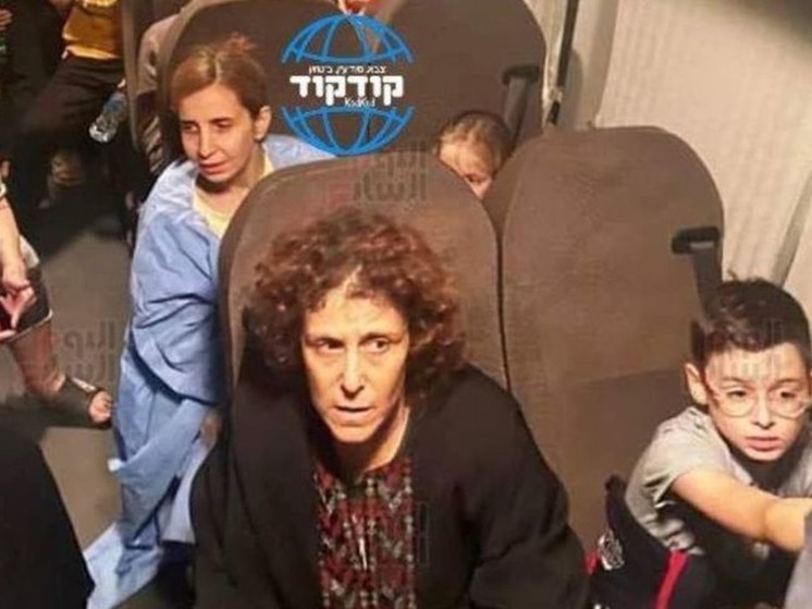 ХАМАС передало Красному Кресту 13 израильских заложников и семь иностранцев