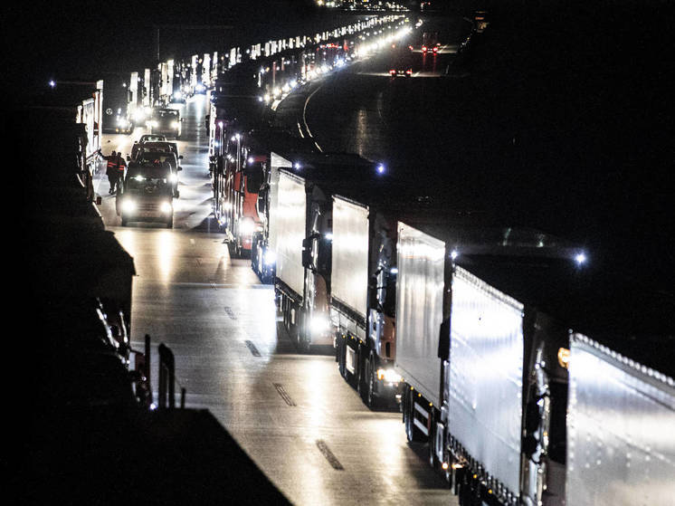 Мэр Львова назвал польских водителей "группой маргиналов"