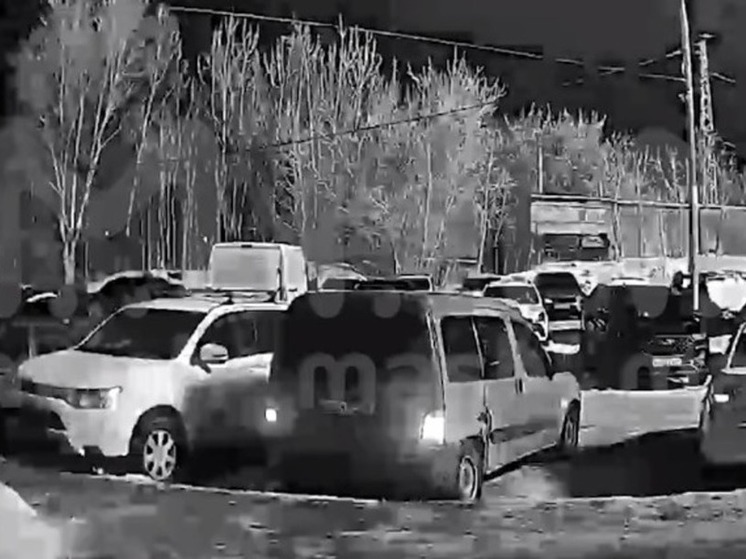 Момент попадания беспилотника в жилой дом в Туле попал на видео