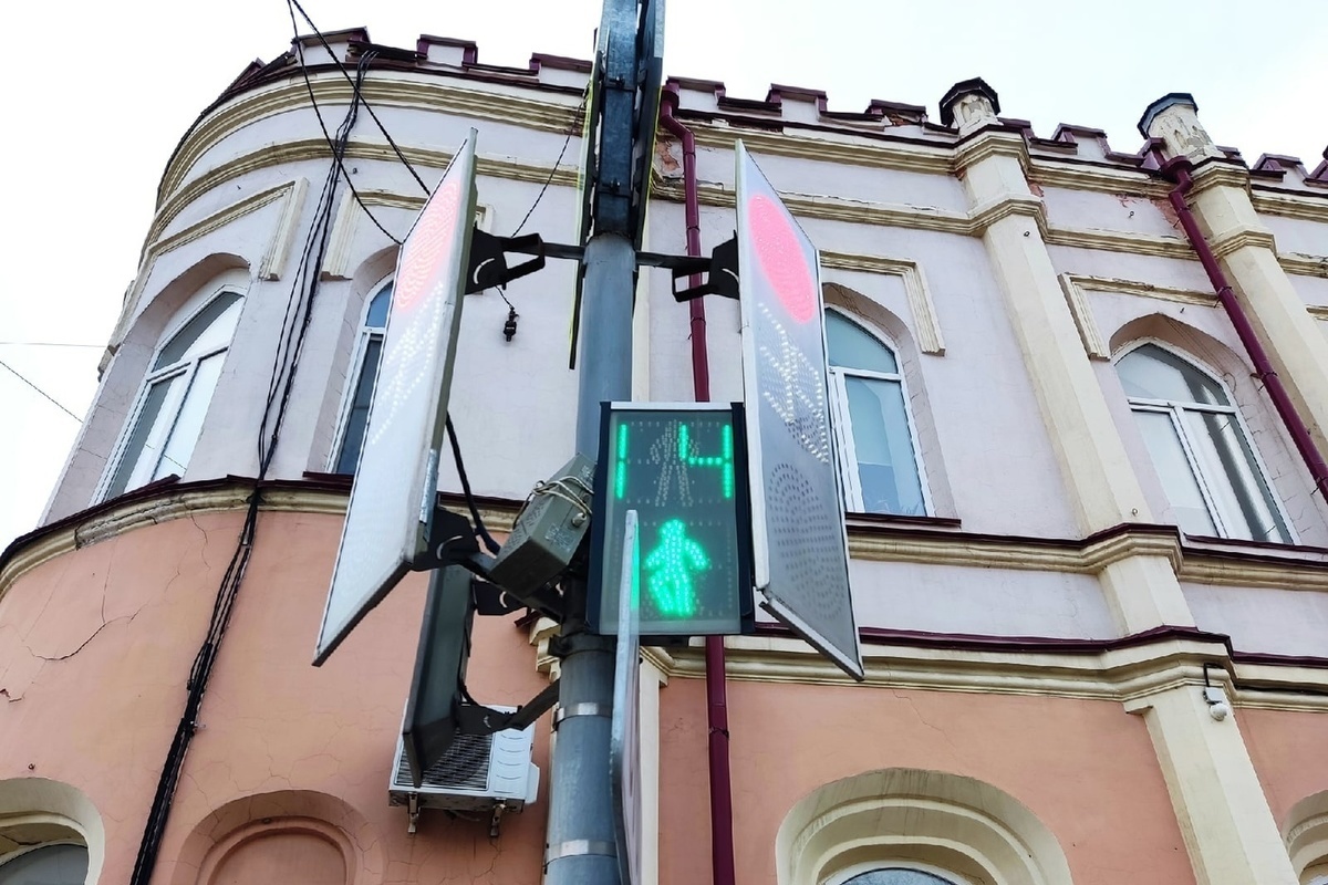 Новый светофор установлен на Ивановского в Томске