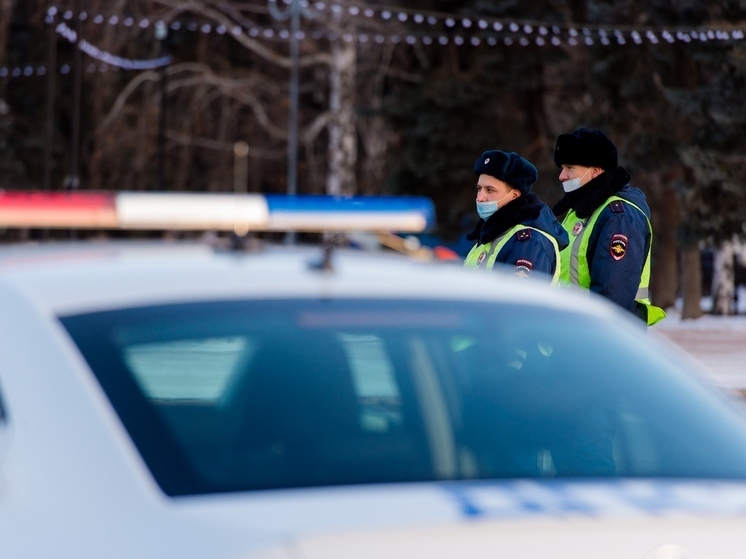Южноуральских водителей попросили отказаться от поездок из-за гололёда