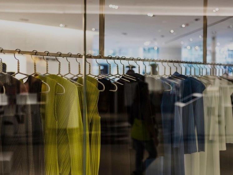  Житель Петрозаводска вскрыл магазин в ТЦ ради двух курток за 12 тысяч