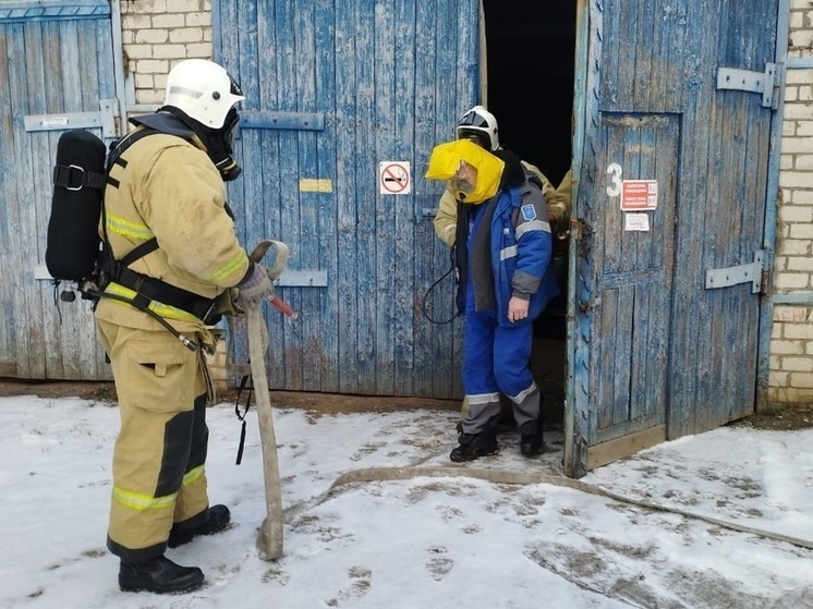 В Малой Вишере и Любытине прошли учения по ликвидации пожаров с «пострадавшими»