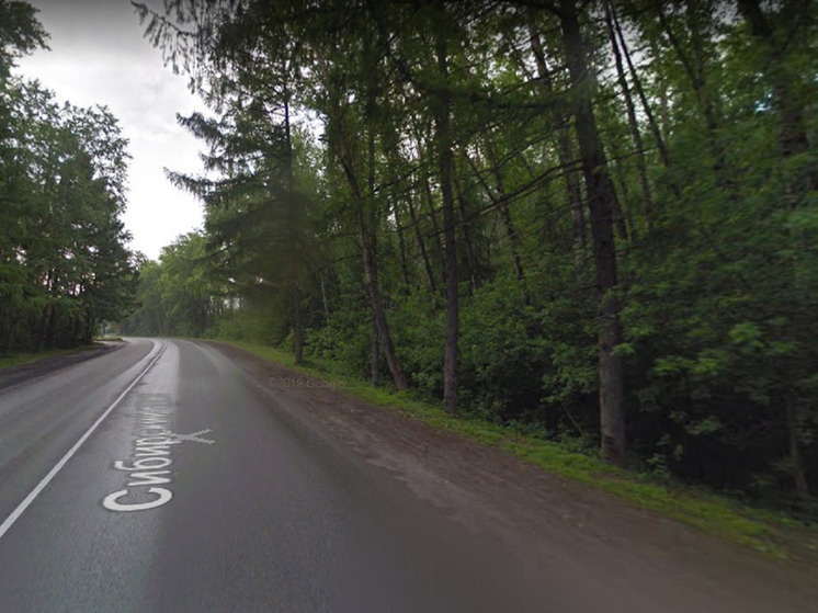 Три машины столкнулись на Сибирском тракте в Екатеринбурге