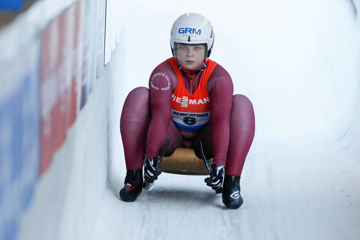 Саночница Демченко выиграла два золота в первый день Кубка России