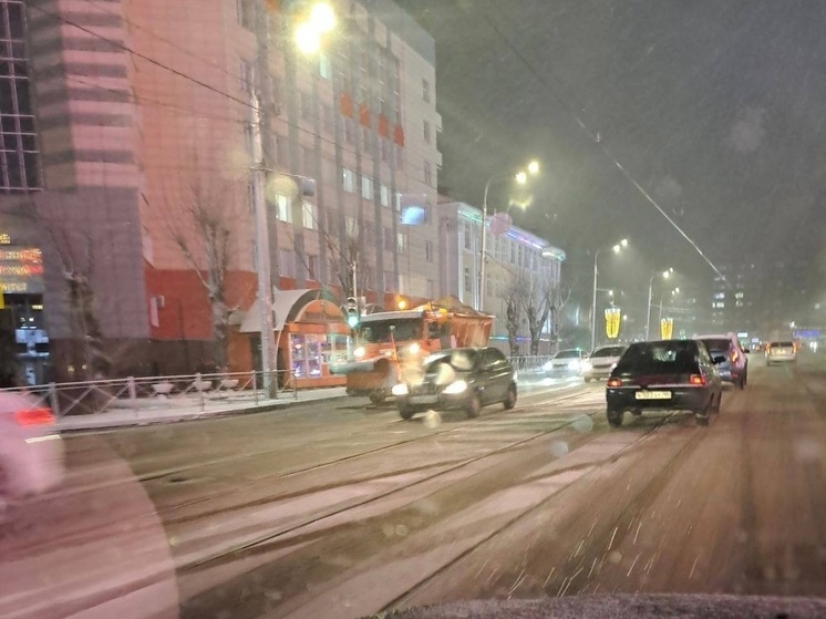 В Курской области ожидается налипание мокрого снега на провода ЛЭП