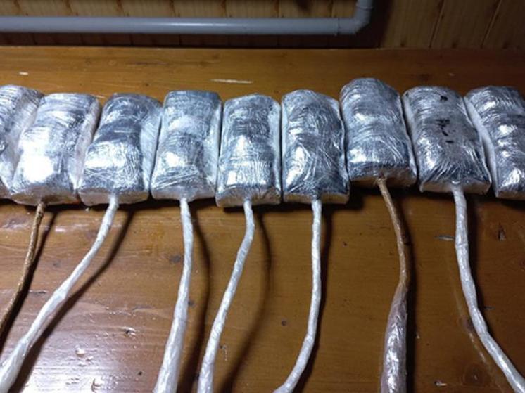 В рязанскую колонию пытались передать мобильные телефоны и сим-карты