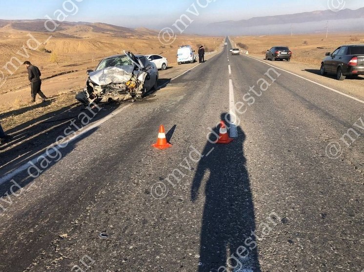 Водитель в Дагестане, выехавший на встречку, погиб