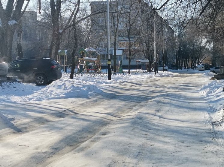  В центре города все блестит, на окраинах - завалы