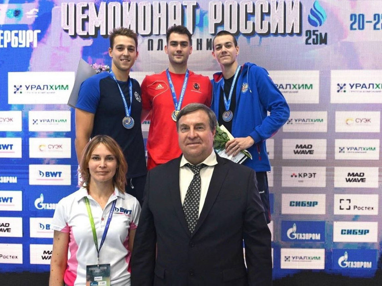 Полярнозоринец Самусенко взял два серебра и бронзу на чемпионате России по плаванию