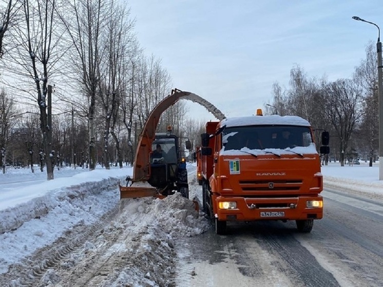 В Нижнекамске к уборке снега из-за недостатка кадров привлекли осужденных