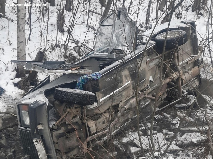 Пенсионерка получила травмы в жесткой аварии с большегрузом в Карелии