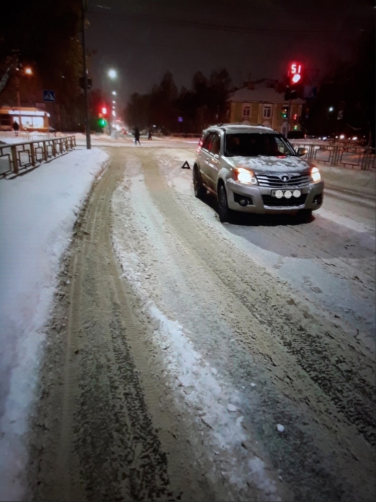 Пенсионер на внедорожнике сбил человека на пешеходном переходе в Петрозаводске
