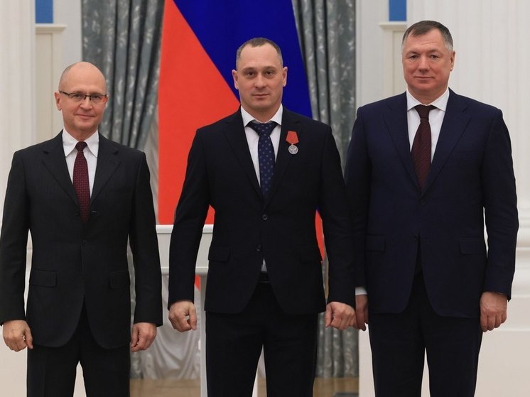 Кириенко и Хуснуллин наградили пензенских спасателей государственными наградами