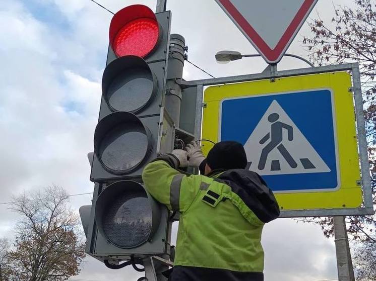 «Зеленую волну» создадут для водителей на Дороге жизни