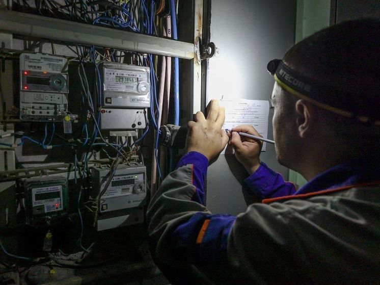 В Ростовской области из-за непогоды без света остались 100 тысяч человек