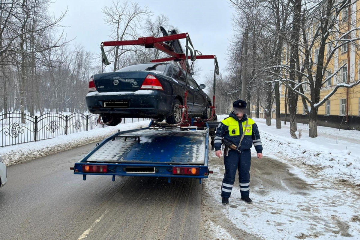 В Воронеже с 28 ноября начнут эвакуировать авто без госзнаков - МК Воронеж