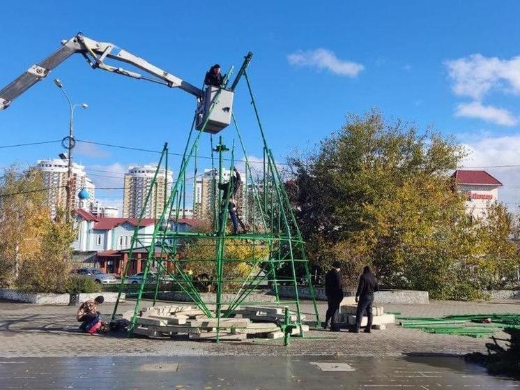 В Краснодаре до 15 декабря установят 9 новогодних ёлок