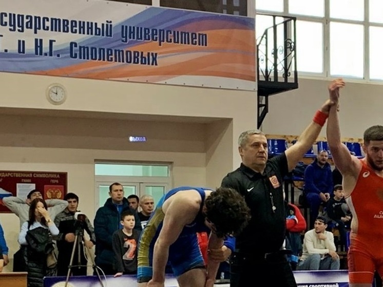 Vladimir residents won 10 awards at the Central Federal District Championship in wrestling
