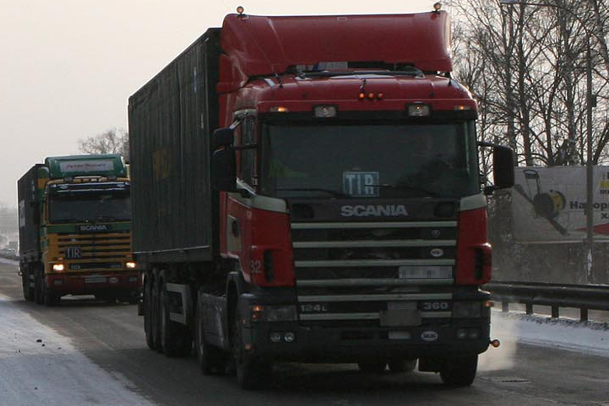 Damage from truck idling on the border of Lithuania and Kaliningrad has been assessed