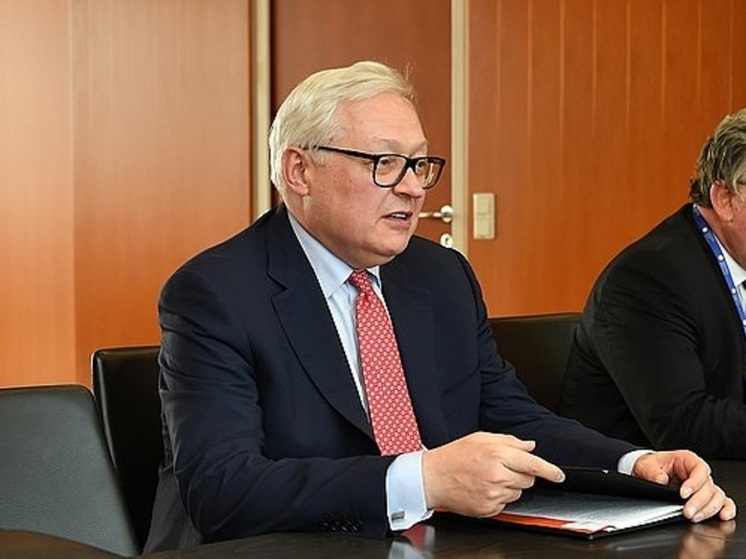 Рябков рассказал о "сверке часов" после встречи Си Цзиньпина с Байденом