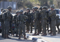 Армия обороны Израиля распространила сообщение, в котором говорится, что ЦАХАЛ пропустил в сектор Газа восемь цистерн с дизельным топливом и бытовым газом, которые были направлены из Египта гуманитарными организациями ООН