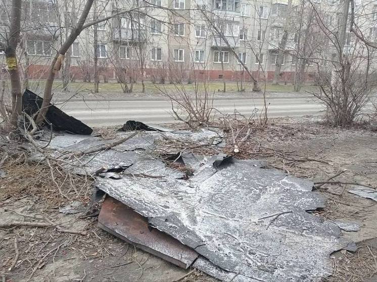 Жильцы многоэтажки в Барнауле пожаловались на протекающую после урагана крышу