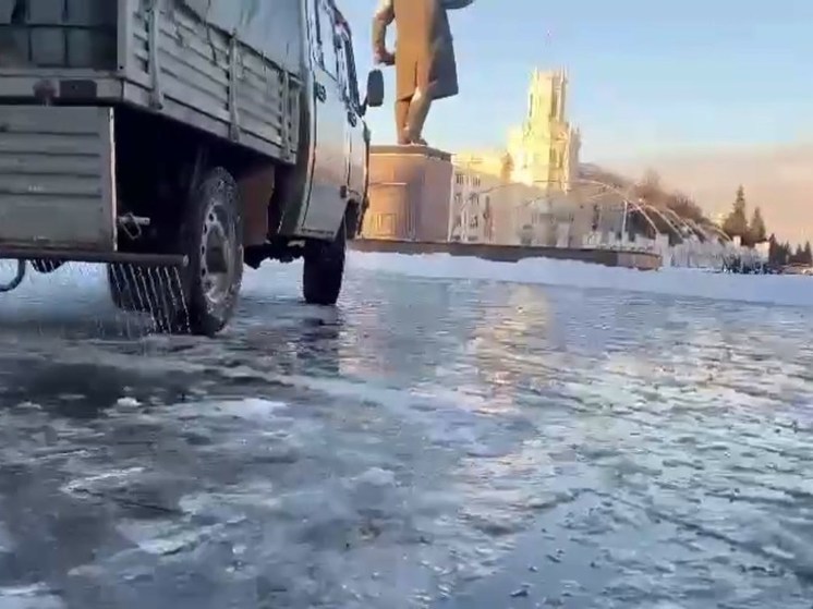 Подготовка к Всемирному дню катания на коньках началась в Кемерове