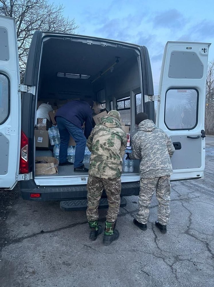 В зону СВО из Ессентуков доставили гумконвой с вареньем от пенсионерки Евгении Никитичны