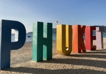 Портал The Phuket News сообщает, что российского туриста на тайском курорте Пхукет насмерть зажало микроавтобусом