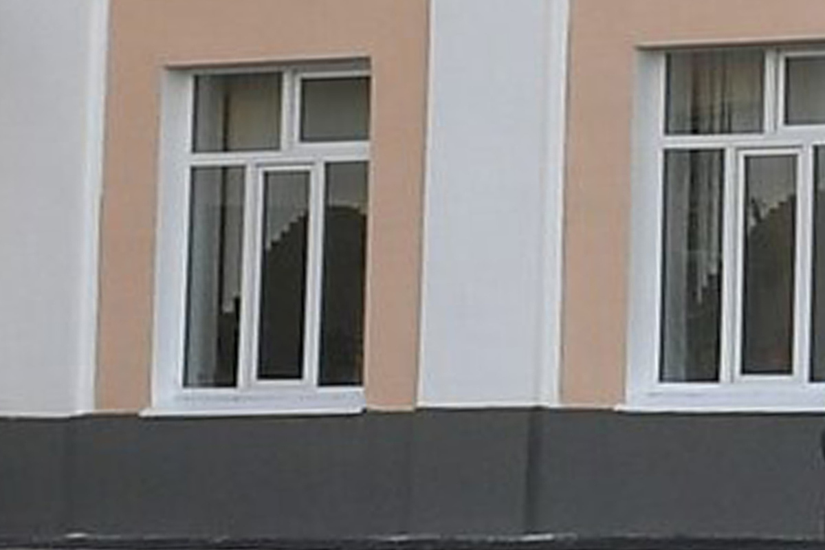 Стали известны подробности происшествия в московской школе: ученицу выбросили из окна