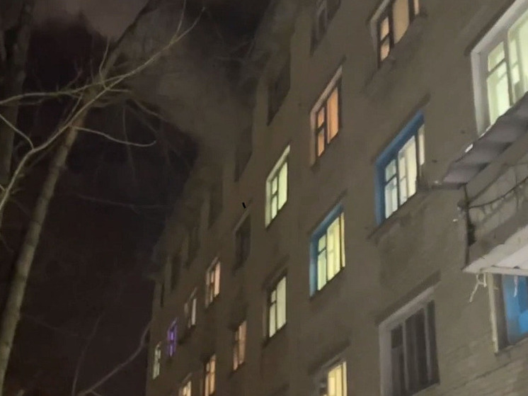 Прокуратура Хабаровска проверяет ночной пожар в общежитии колледжа