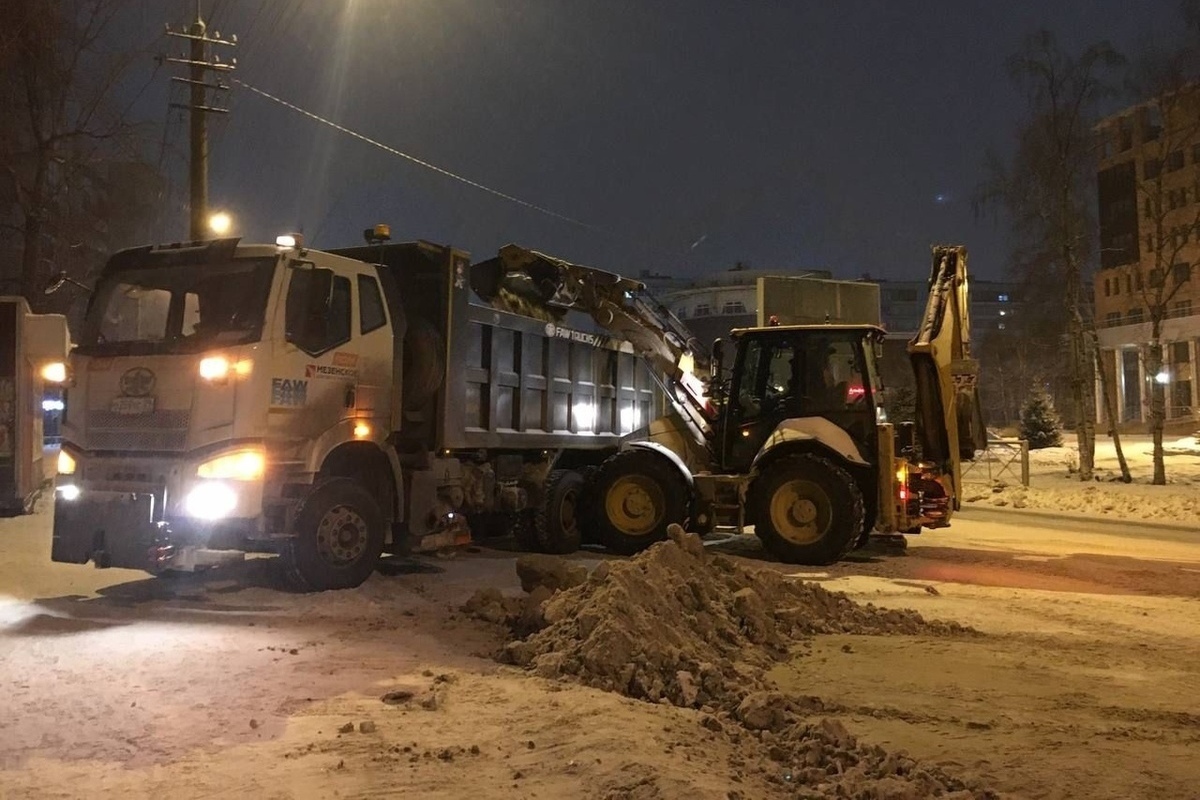 «Мезенцы»-дорожники в ноябре вывезли с улиц Архангельска 1605 тонн снега