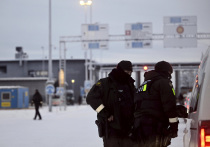 Финляндия полностью закрывает границу с Россией из-за напряженности вокруг мигрантов, ищущих убежища в Суоми