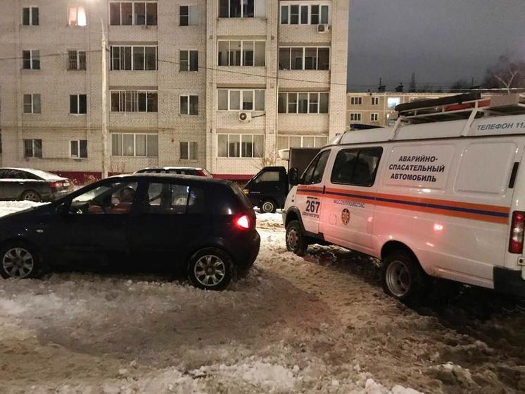 Спасатели Подмосковья освободили ребенка, запертого в автомобиле