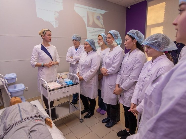 Студентов барнаульского медколледжа научат применять канюли для подачи лекарства внутрикостно