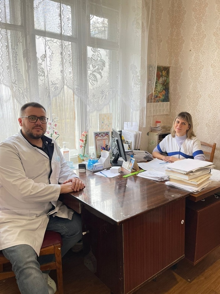 Онколог Александр Романов из Карелии прооперировал больных в Запорожской области