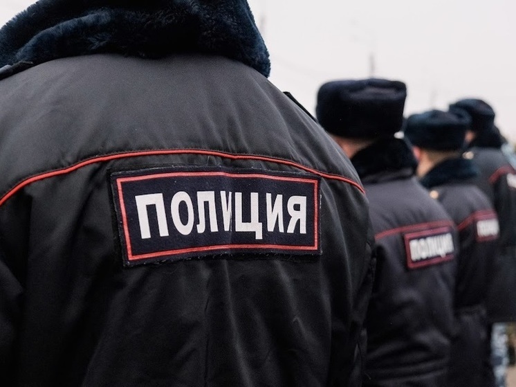  Волгоградский полицейский помог ростовскому автомобилисту на дороге